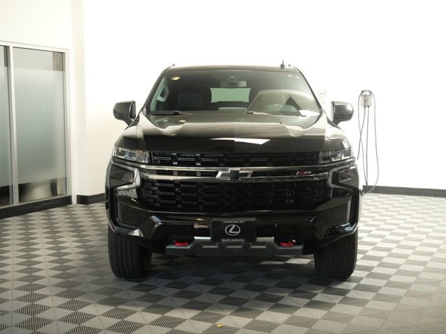 Used 2022 Chevrolet Suburban Z71 with VIN 1GNSKDKD1NR252117 for sale in Maplewood, Minnesota