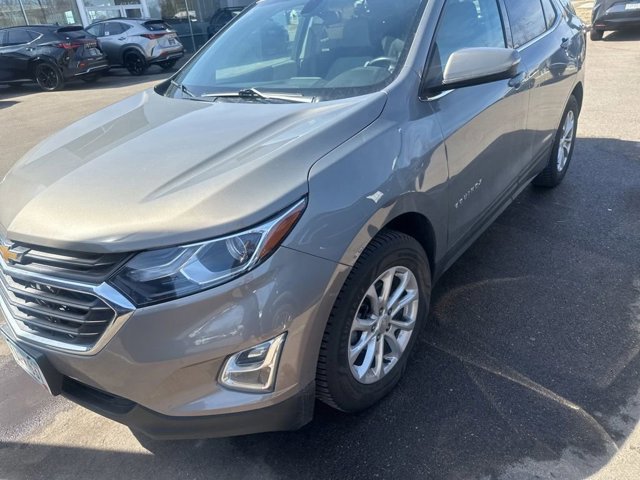 Used 2019 Chevrolet Equinox LT with VIN 3GNAXKEVXKS567335 for sale in Maplewood, Minnesota