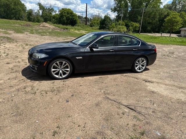 Used 2014 BMW 5 Series 535i with VIN WBA5B3C52ED292515 for sale in Maplewood, Minnesota