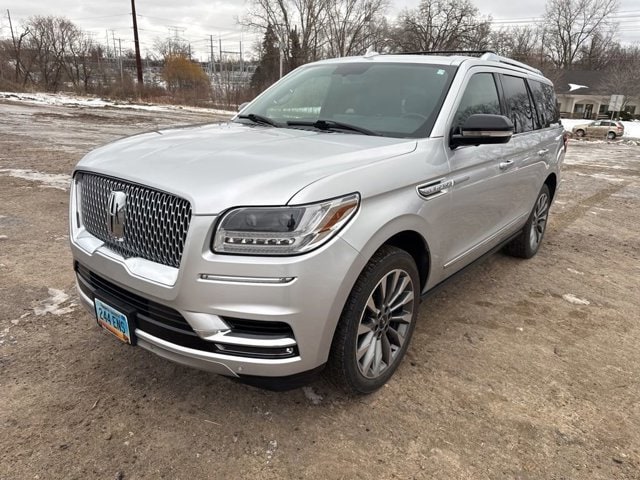 Used 2018 Lincoln Navigator Select with VIN 5LMJJ2JT8JEL19438 for sale in Maplewood, Minnesota