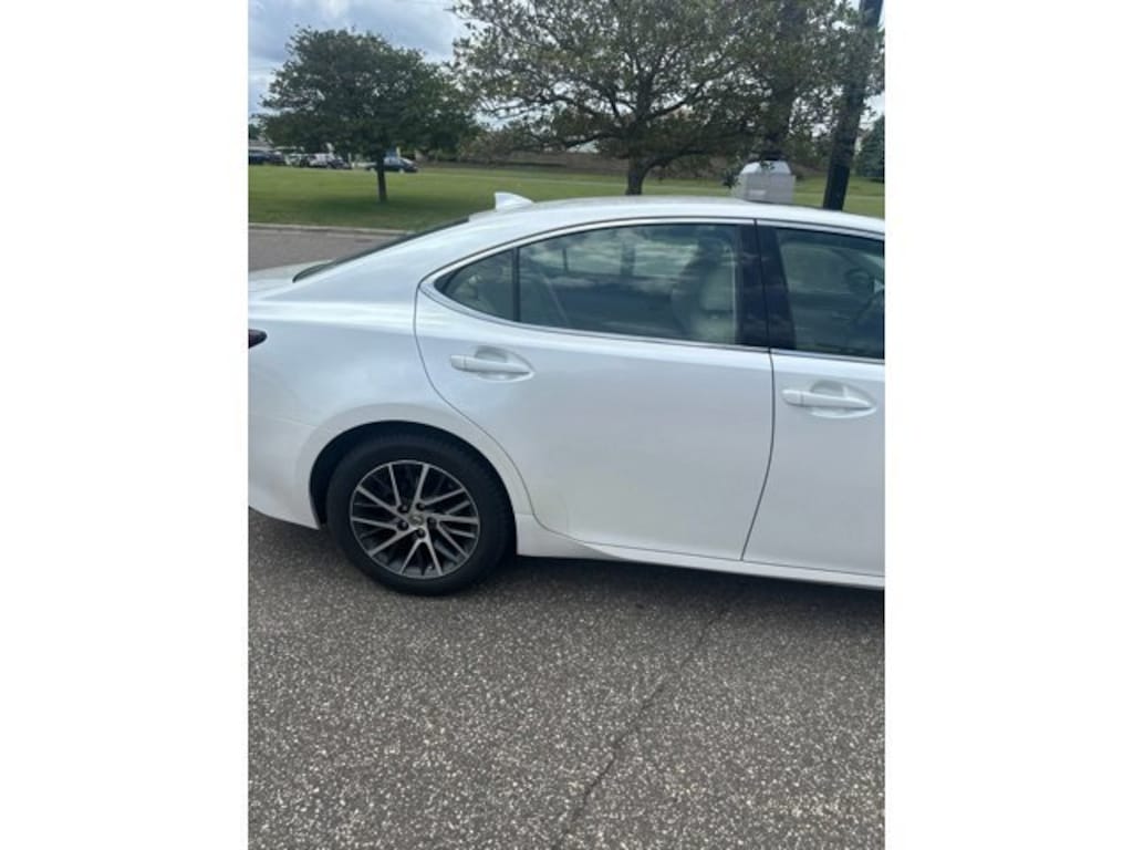Used 2017 Lexus ES 350 Sedan