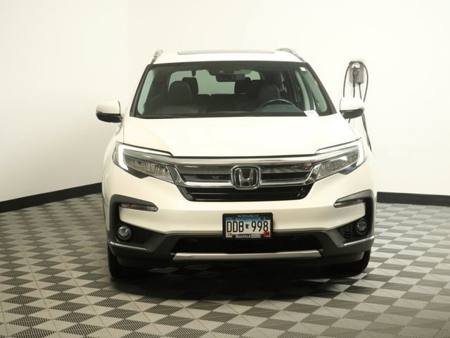 Used 2019 Honda Pilot Touring with VIN 5FNYF6H67KB085467 for sale in Maplewood, Minnesota