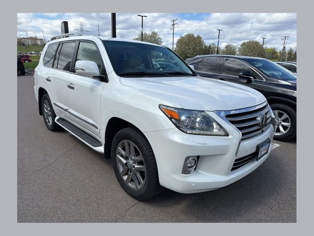 2014 Lexus LX 600 570's photo