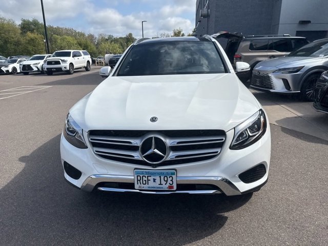 2018 Mercedes Benz GLC 300 4MATIC photo 2