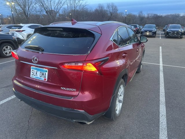 2017 Lexus NX 200t Luxury photo 4