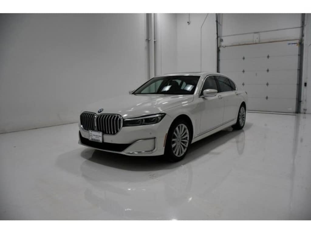 Used 2022 BMW 740i xDrive Sedan