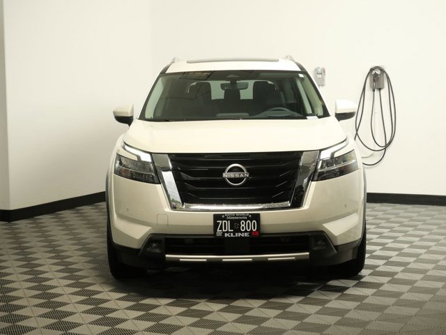 Used 2024 Nissan Pathfinder Platinum with VIN 5N1DR3DK6RC223557 for sale in Maplewood, Minnesota