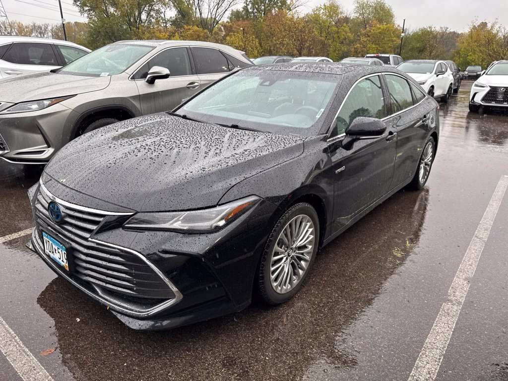 Used 2019 Toyota Avalon Limited with VIN 4T1B21FB0KU010004 for sale in Maplewood, Minnesota