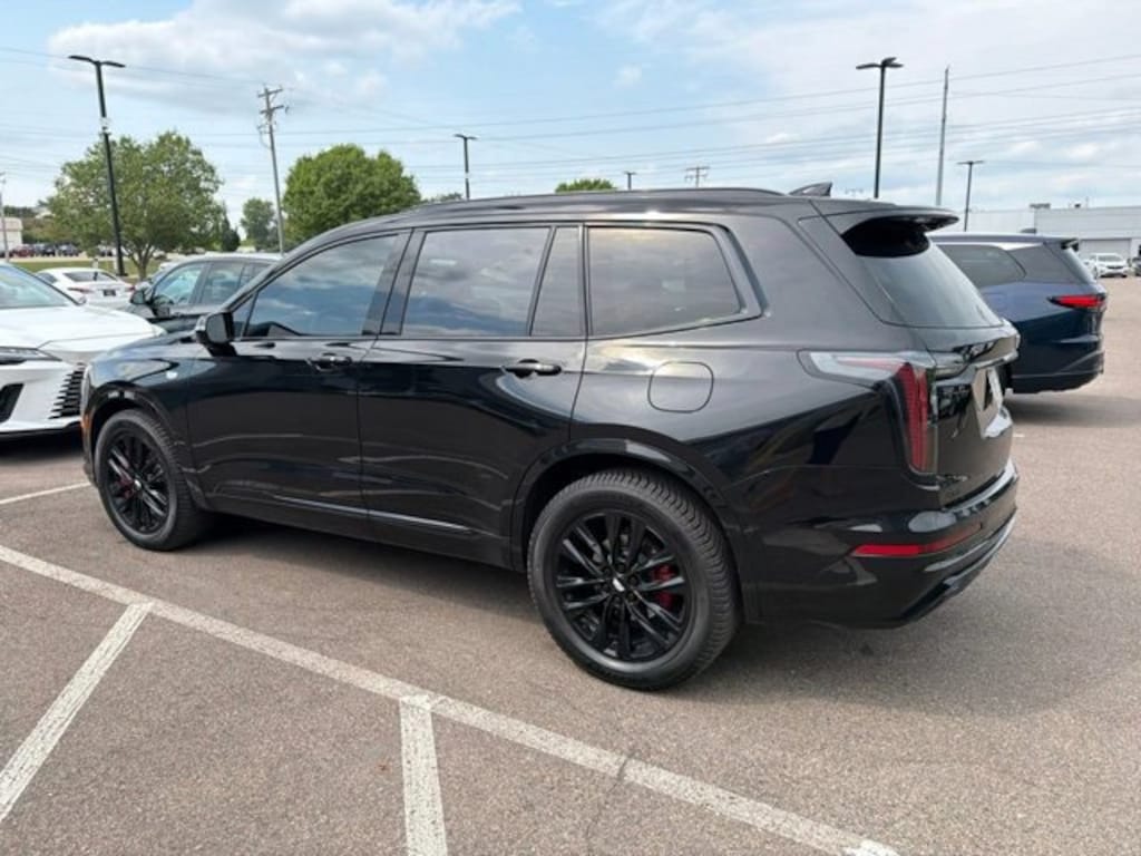 Used 2023 CADILLAC XT6 Sport SUV