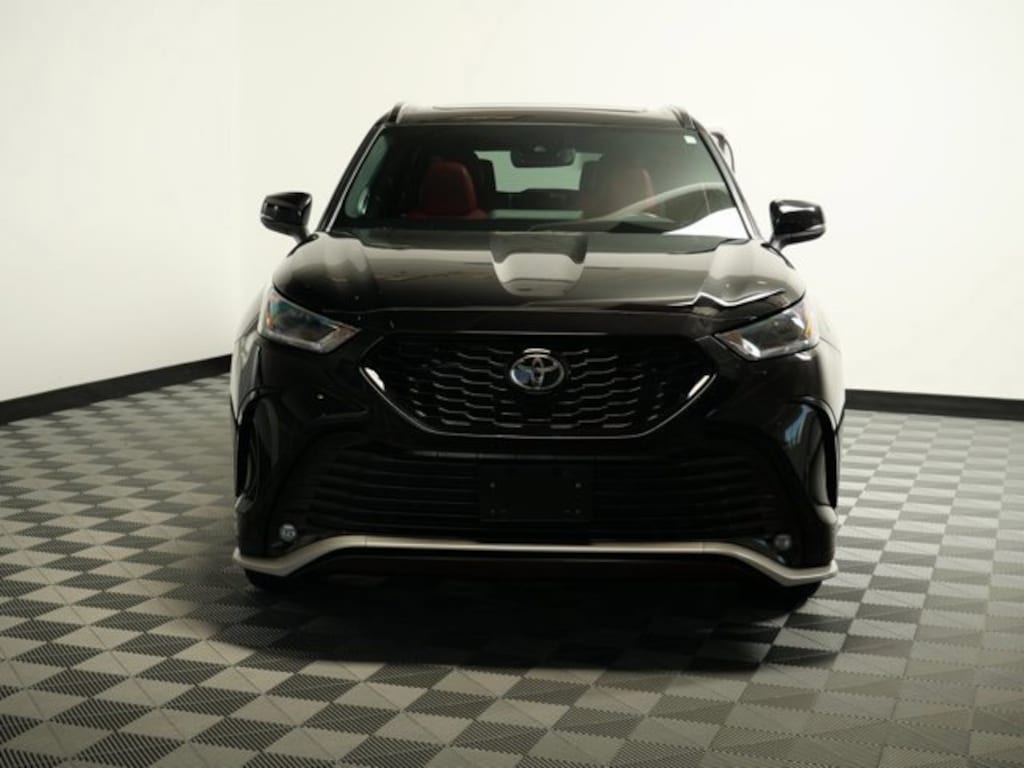 Used 2023 Toyota Highlander XSE SUV