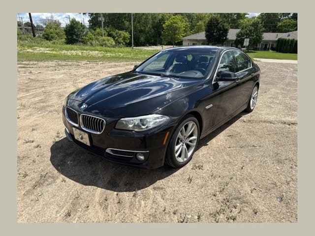 2014 BMW 5 Series 535i xDrive Sedan's photo