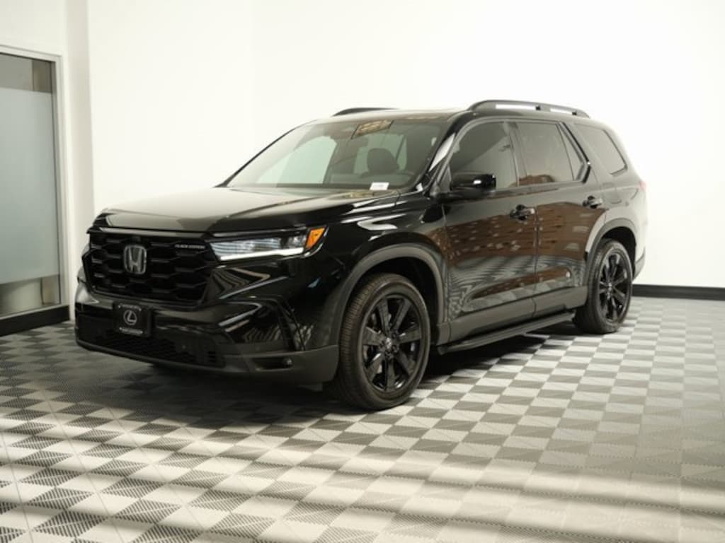 Used 2025 Honda Pilot Black Edition SUV