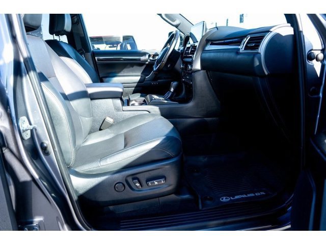 2023 Lexus GX LUXURY - Photo 18