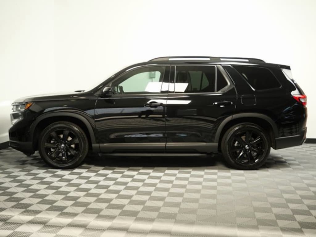 Used 2025 Honda Pilot Black Edition SUV