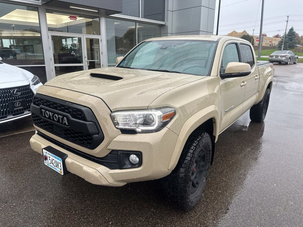 Used 2019 Toyota Tacoma TRD Sport with VIN 3TMDZ5BN5KM071501 for sale in Maplewood, Minnesota
