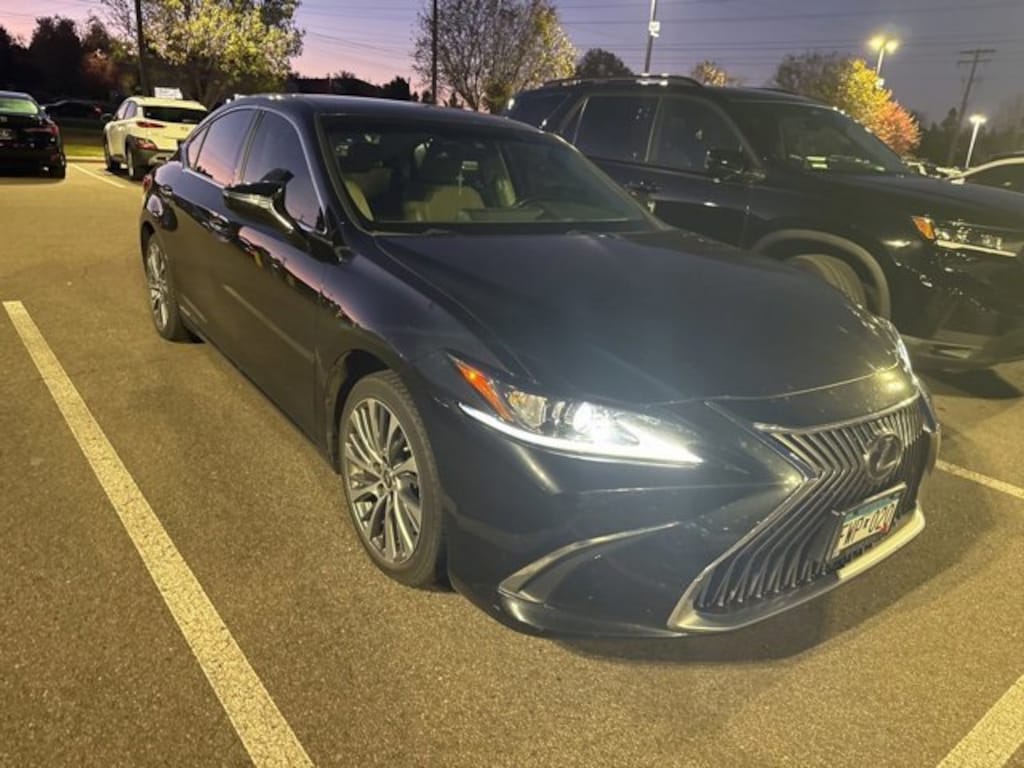 Used 2020 Lexus ES 300h  Sedan