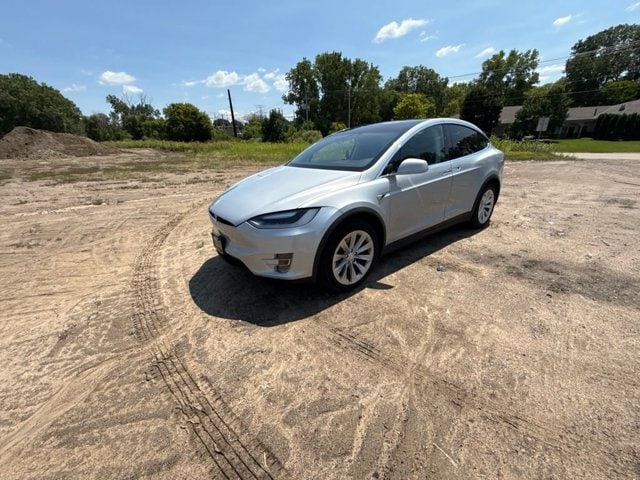 Used 2016 Tesla Model X 75D with VIN 5YJXCAE26GF024966 for sale in Maplewood, MN
