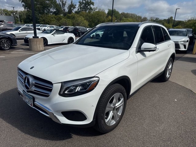 2018 Mercedes Benz GLC 300 4MATIC photo 3