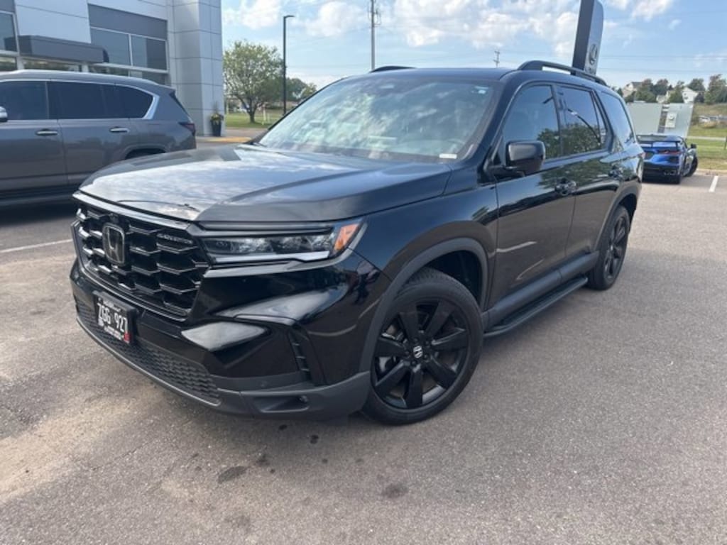 Used 2025 Honda Pilot Black Edition SUV