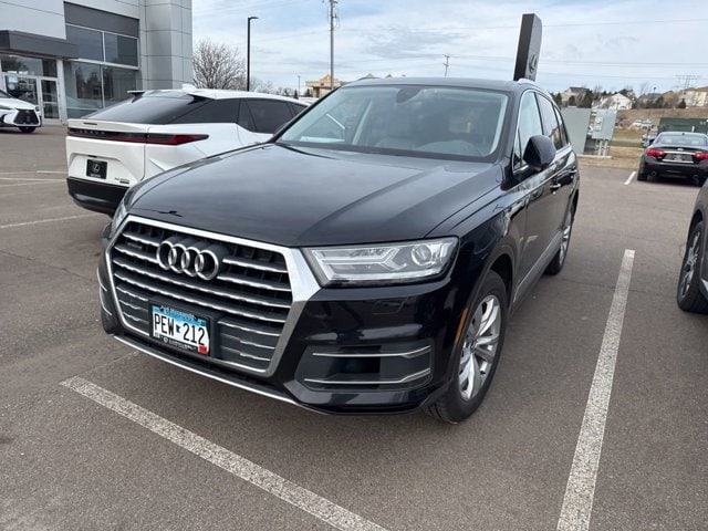 Used 2017 Audi Q7 Premium with VIN WA1AAAF78HD053460 for sale in Maplewood, Minnesota