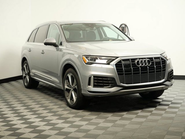 2022 Audi Q7 Premium Plus's photo