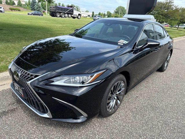 Used 2024 Lexus ES Hybrid 300h Luxury with VIN 58AEA1C12RU050292 for sale in Maplewood, Minnesota