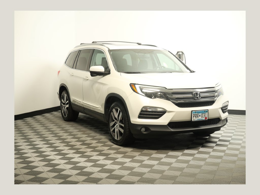 Used 2017 Honda Pilot EX-L with VIN 5FNYF6H55HB097617 for sale in Maplewood, Minnesota