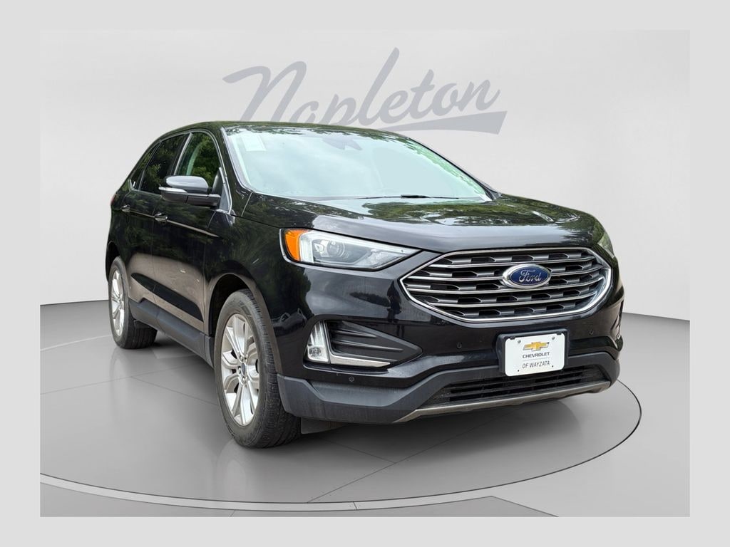 Used 2022 Ford Edge Titanium SUV