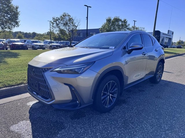 2024 Lexus NX 350 photo 2