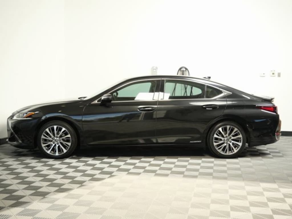 Certified 2020 Lexus ES 300h Sedan
