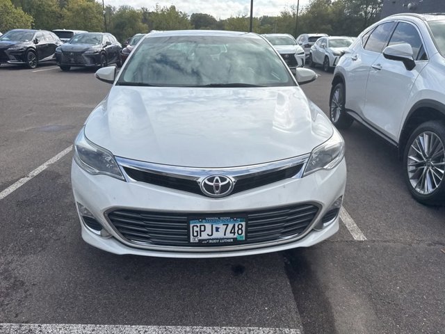 2015 Toyota Avalon XLE Premium photo 2