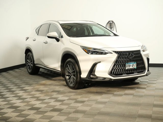 2025 Lexus NX 350's photo