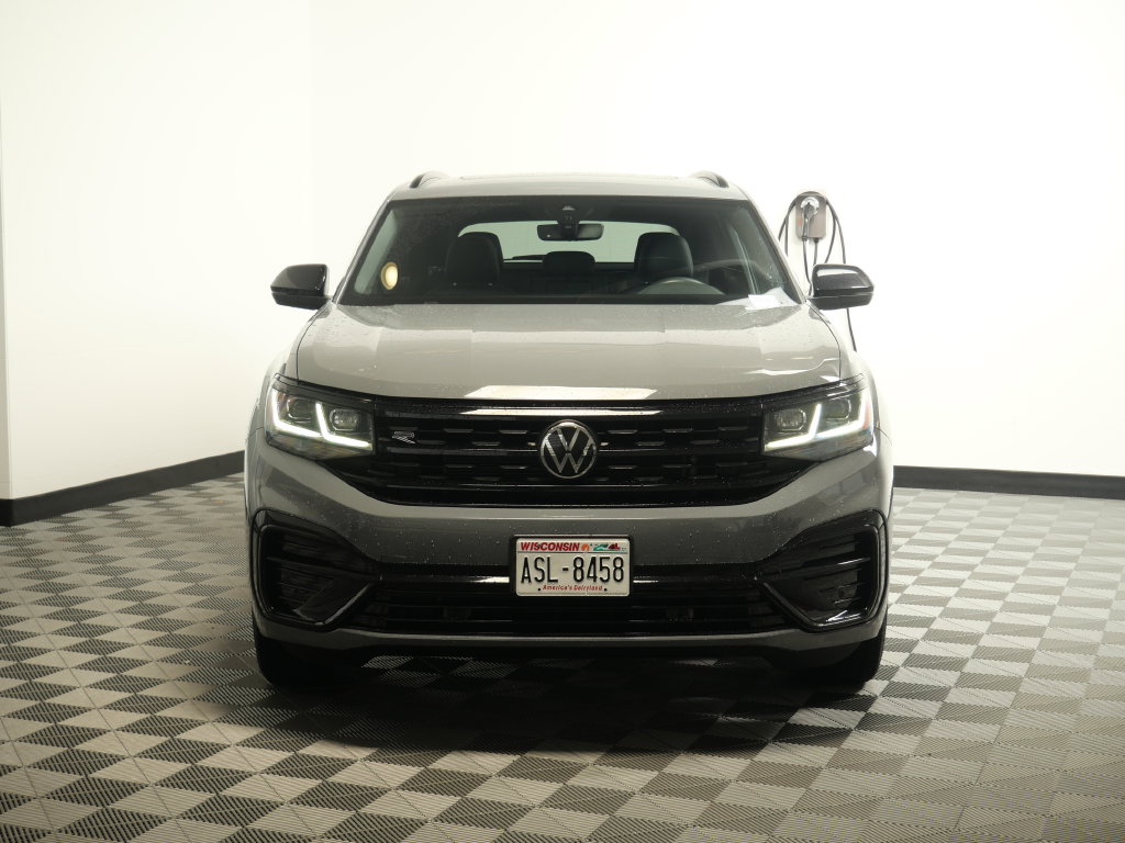 Used 2023 Volkswagen Atlas Cross Sport SEL R-Line Black with VIN 1V2SC2CA4PC222192 for sale in Maplewood, Minnesota