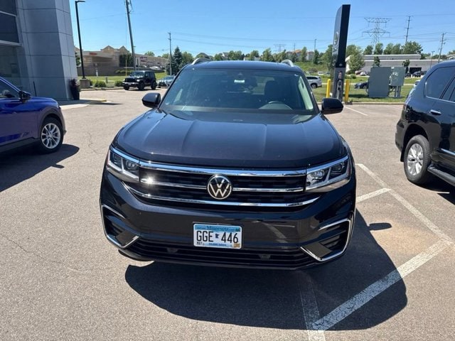 Used 2021 Volkswagen Atlas SEL R-Line with VIN 1V2SR2CA5MC584932 for sale in Maplewood, Minnesota