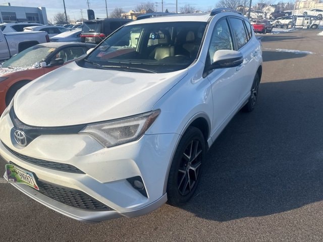 Used 2016 Toyota RAV4 SE with VIN JTMJFREV3GJ060435 for sale in Oakbrook Terrace, IL