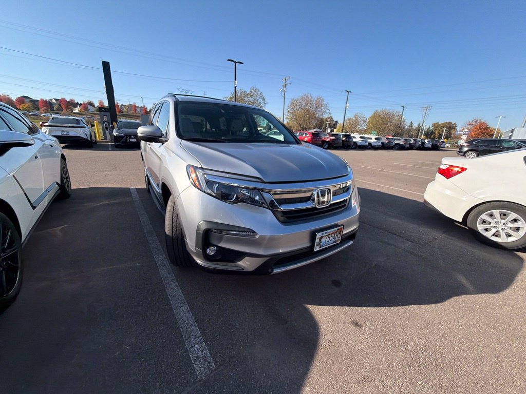 Used 2019 Honda Pilot EX-L with VIN 5FNYF6H56KB023601 for sale in Maplewood, Minnesota