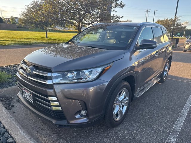 2019 Toyota Highlander Limited Platinum Hybrid photo 3
