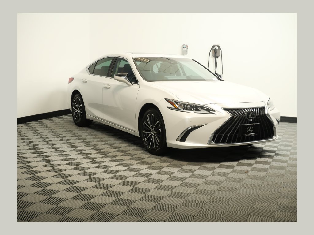 2024 Lexus ES 250