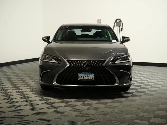 2025 Lexus ES 300h Base photo 2