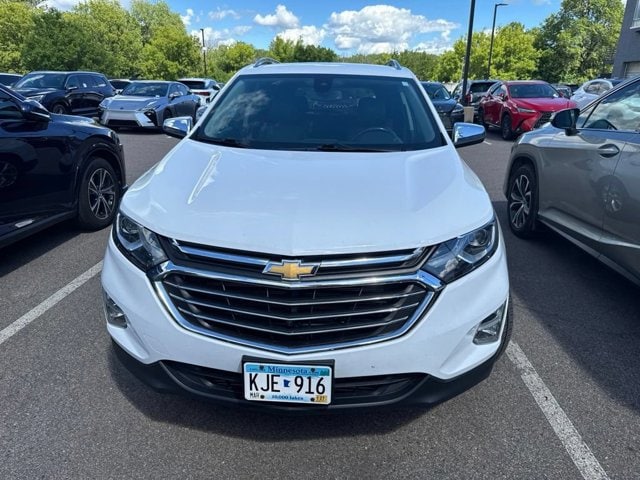 Used 2018 Chevrolet Equinox Premier with VIN 3GNAXVEV8JS545253 for sale in Maplewood, Minnesota