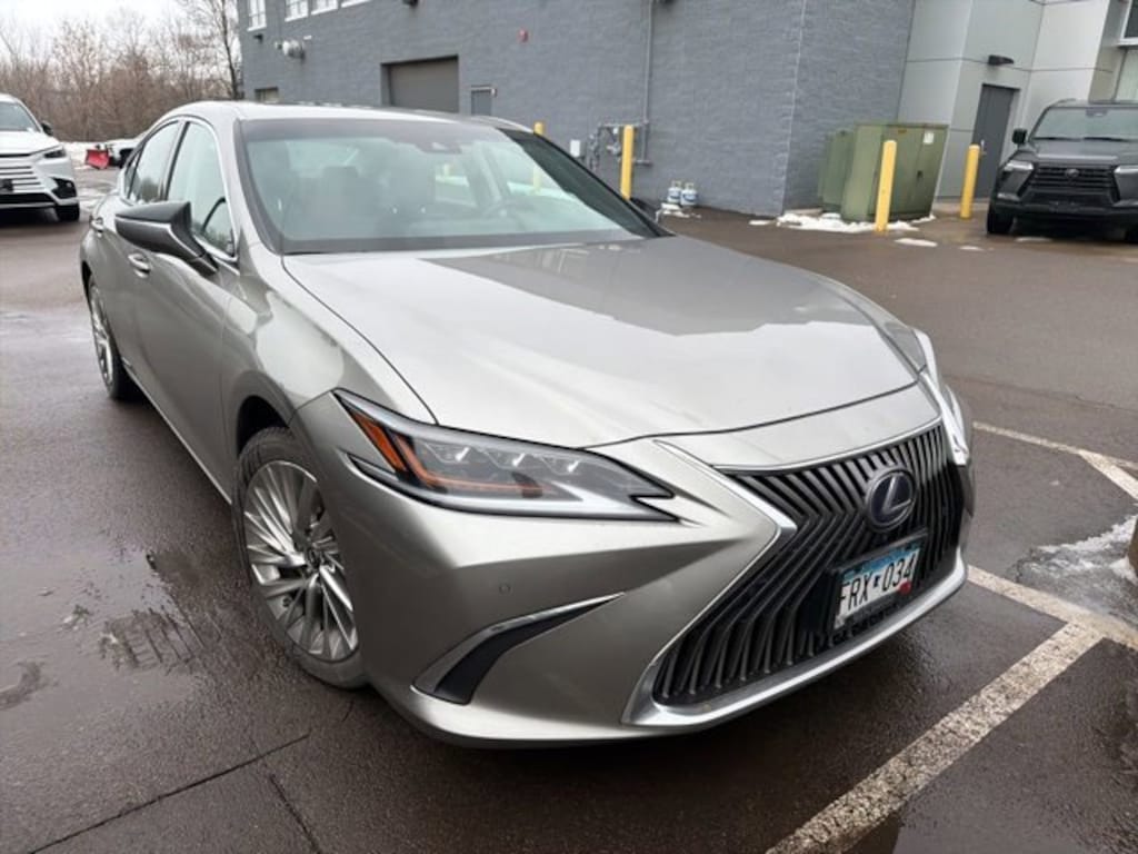 Used 2020 Lexus ES 300h Luxury Sedan