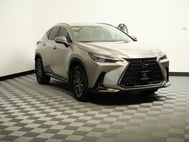 2024 Lexus NX 350's photo