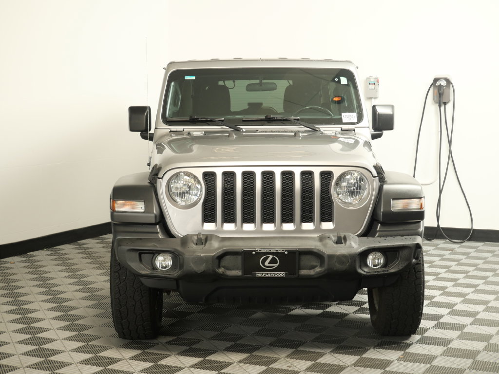 Used 2019 Jeep Wrangler Unlimited Sport S with VIN 1C4HJXDNXKW623429 for sale in Maplewood, Minnesota