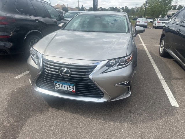 2017 Lexus ES 350 photo 2
