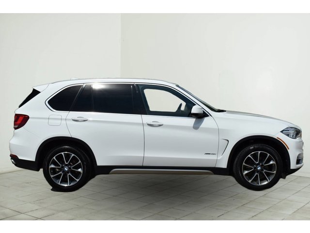 Used 2018 BMW X5 xDrive35i with VIN 5UXKR0C55J0Y05207 for sale in Maplewood, Minnesota