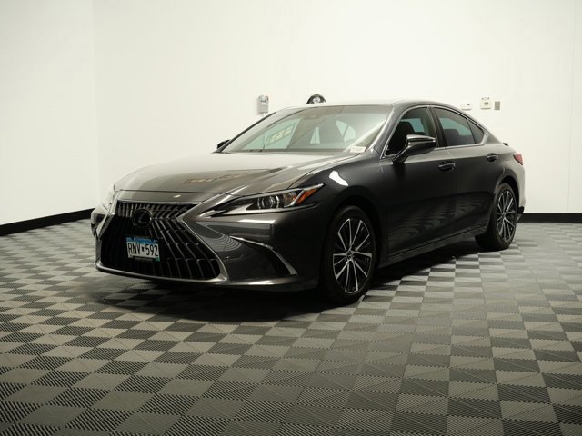 2025 Lexus ES 300h Base photo 3