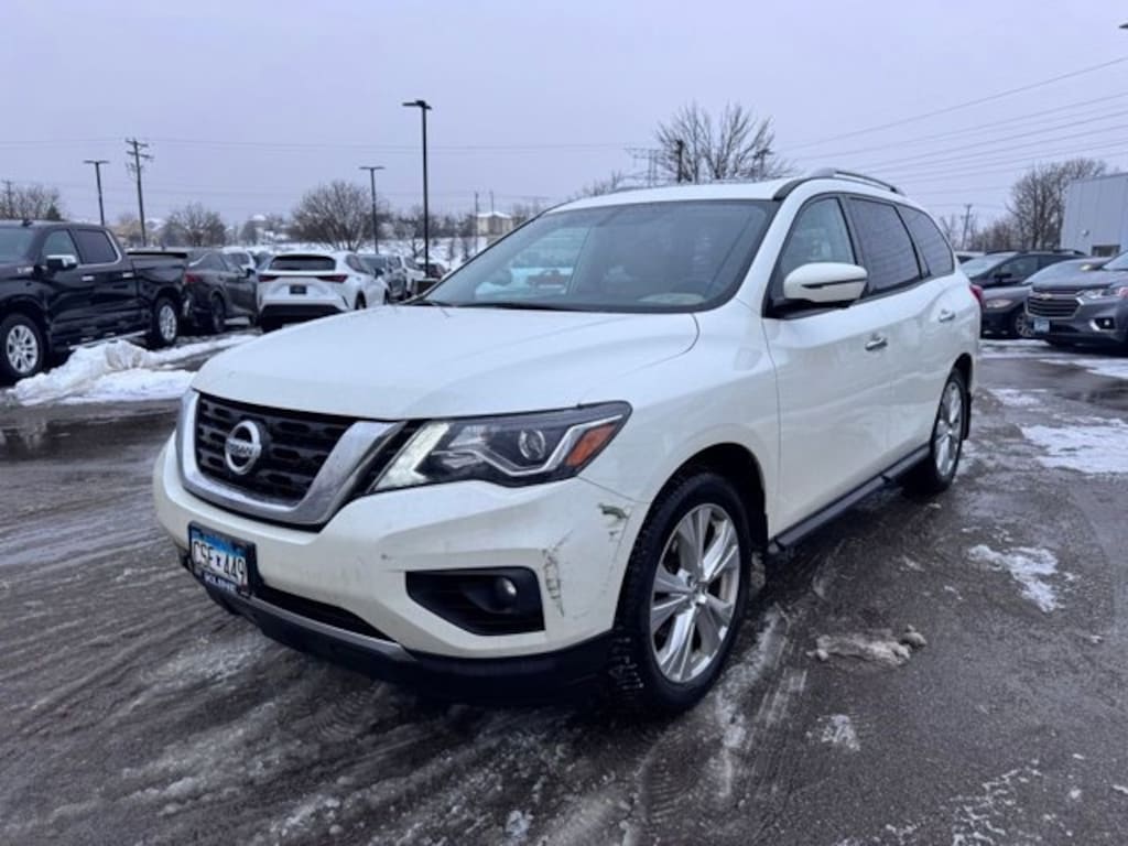 Used 2019 Nissan Pathfinder SL SUV