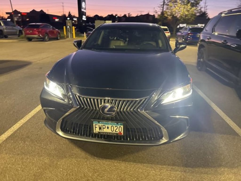 Used 2020 Lexus ES 300h  Sedan