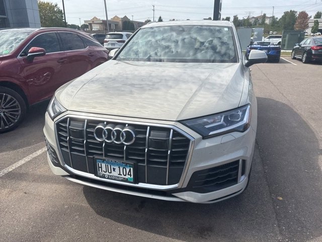 2022 Audi Q7 55 Premium photo 4