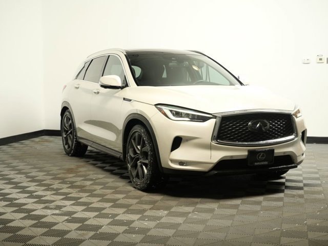 2019 INFINITI QX50 Essential's photo